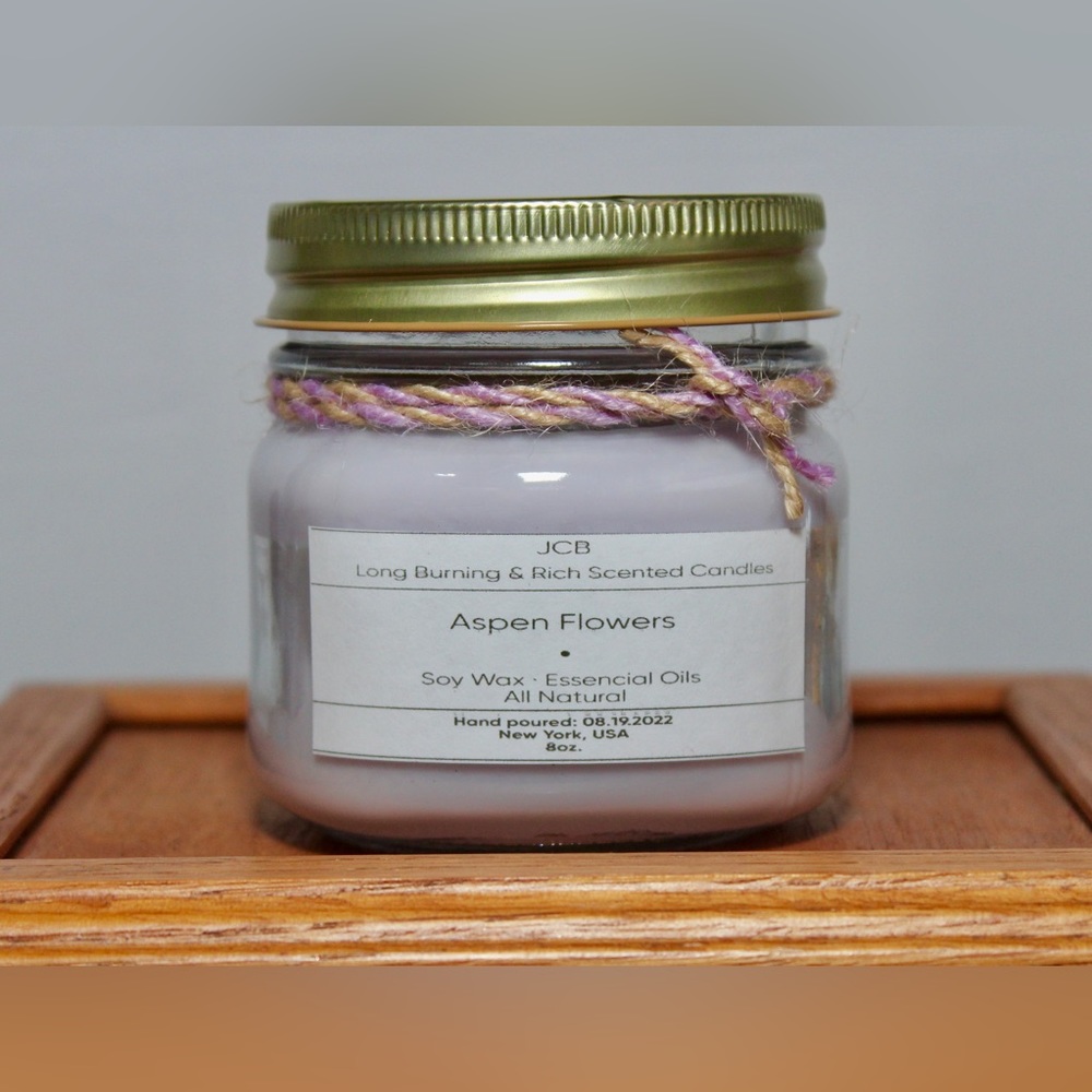 Aspen Flowers Scented Soy Wax Candle Natural Essential Oils Hand Poured 8 oz